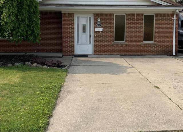 Property at 34203 Tomahawk St, Westland, MI 48185, 3 beds, 2 baths