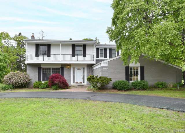Property at 6835 Limerick Ln, Troy, MI 48098, 4 beds, 2.5 baths