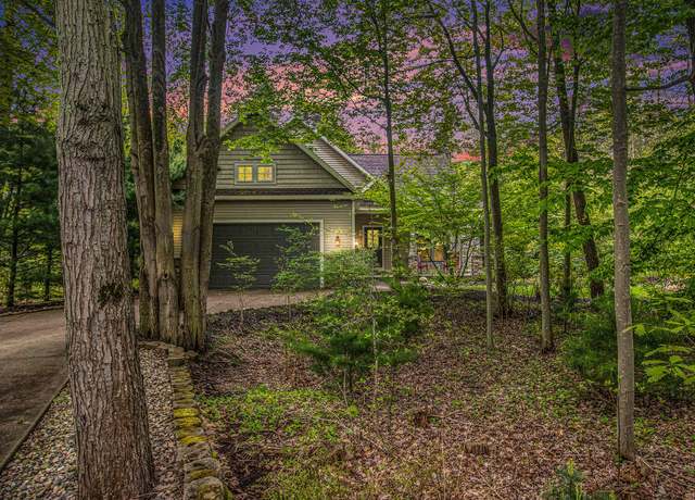 Property at 6834 Sherwood Trl, Fennville, MI 49408, 3 beds, 2.5 baths
