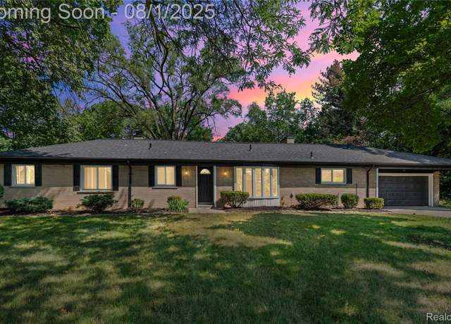 Property at 18550 Mount Vernon St, Southfield, MI 48075, 3 beds, 2 baths