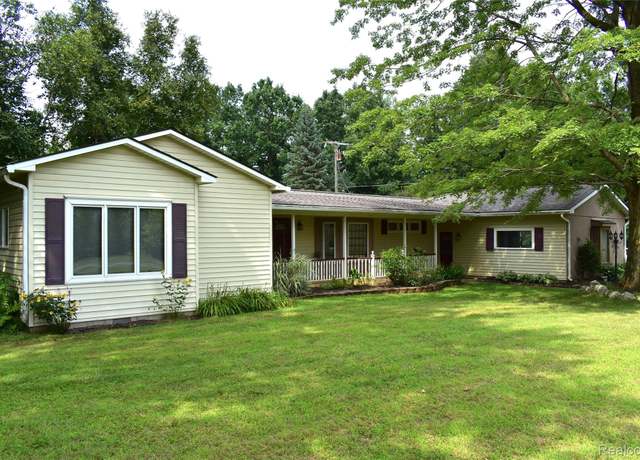 Property at 50666 W 9 Mile Rd, Novi, MI 48374, 3 beds, 2 baths