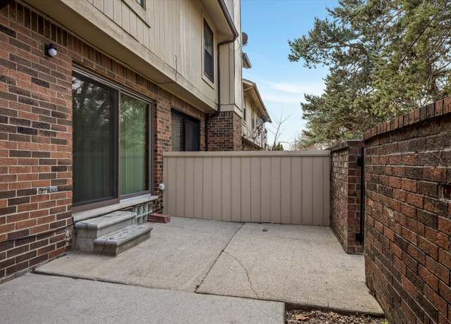 Property at 3140 Woods Unit 11 Cir, Detroit, MI 48207, 3 beds, 2.5 baths