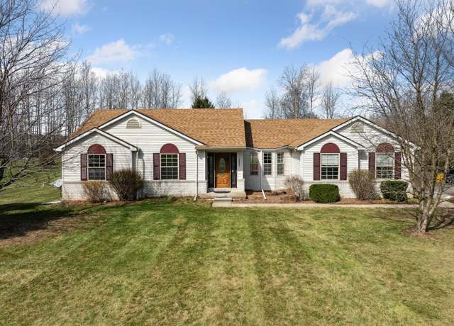Property at 12465 Hyne Rd, Brighton, MI 48114, 3 beds, 2 baths