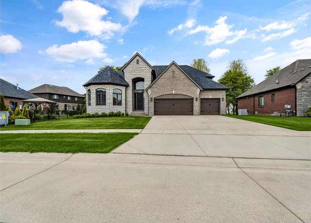 Property at 50011 Anita Way N, Macomb, MI 48044, 4 beds, 3.5 baths