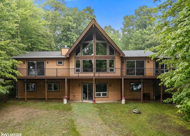 Property at 12667 Crystal Lake Dr, Cement City, MI 49233, 2 beds, 2 baths