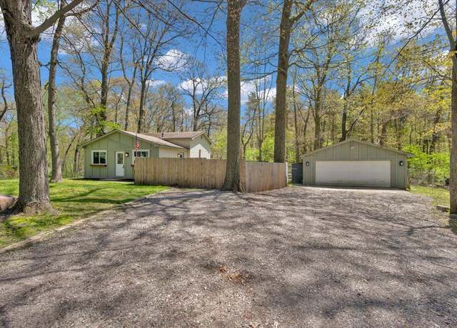 Property at 4965 Crestview Dr, Clarkston, MI 48348, 3 beds, 1 bath