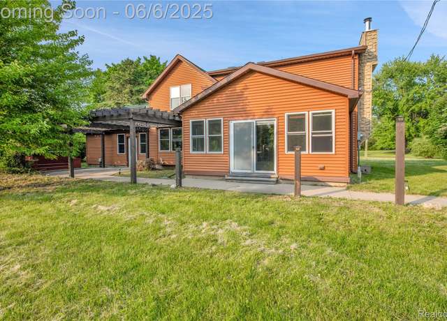 Property at 3370 Jackman Rd, Monroe, MI 49270, 4 beds, 2 baths