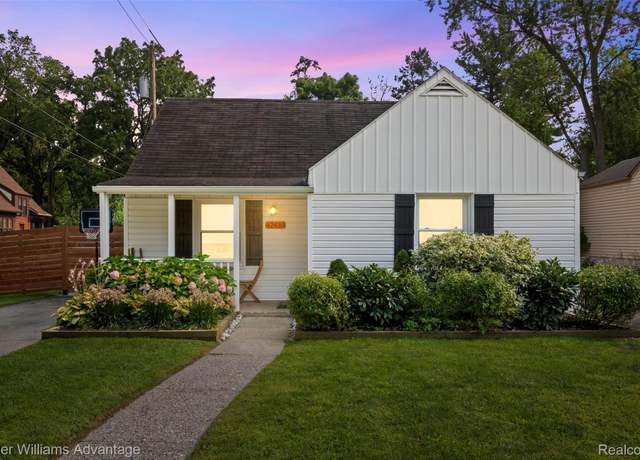 Property at 42439 Parkhurst Rd, Plymouth, MI 48170, 3 beds, 1.5 baths