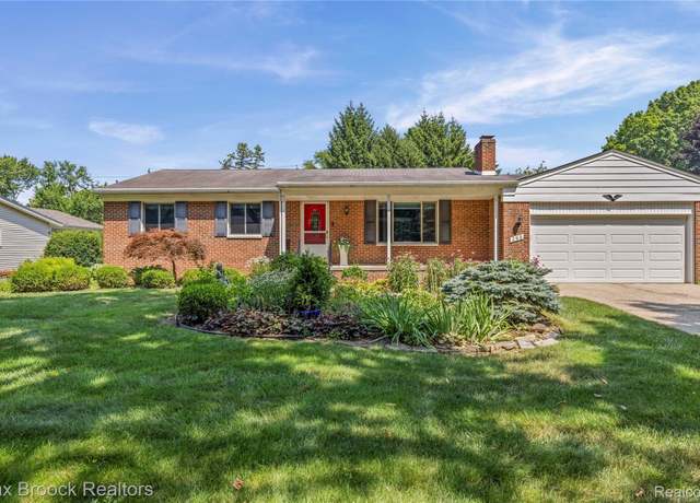Property at 293 Scottsdale Dr, Troy, MI 48084, 3 beds, 1.5 baths