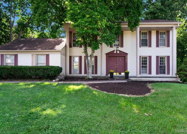 Property at 2196 Willow Leaf Dr, Rochester Hills, MI 48309, 5 beds, 3 baths