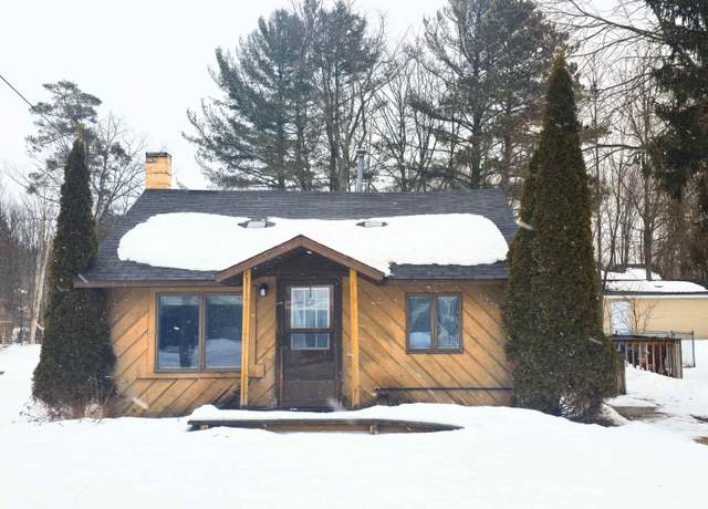 Property at 327 S Gladwin St, Lake City, MI 49651, 2 beds, 2 baths