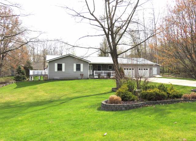 Property at 1026 Granada Dr, Weidman, MI 48893, 3 beds, 2.5 baths