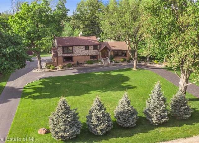 Property at 26336 Pillsbury St, Farmington Hills, MI 48334, 3 beds, 3 baths