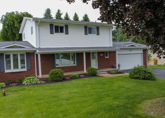 Property at 8268 Fox Bay Dr, White Lake, MI 48386, 4 beds, 2 baths