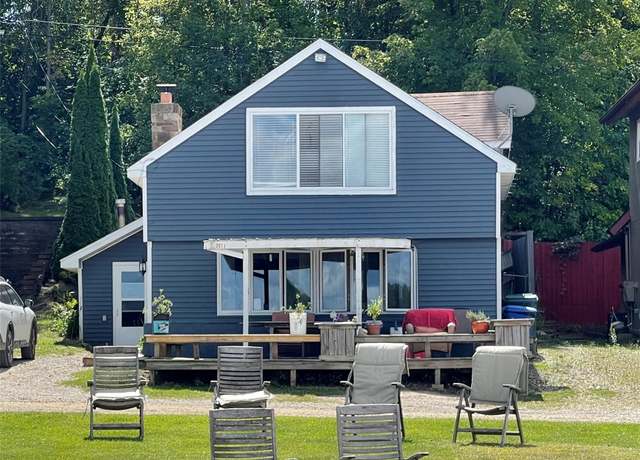 Property at 3971 S Shore Dr, Lapeer, MI 48446, 5 beds, 2.5 baths