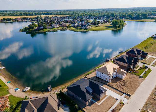 Property at 3632 Forster Ln, Shelby Twp, MI 48316, 4 beds, 3.5 baths