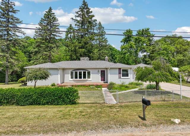 Property at 5766 Corunna Ave, Clarkston, MI 48346, 3 beds, 1 bath