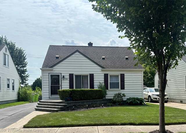 Property at 880 E Rowland Ave, Madison Heights, MI 48071, 3 beds, 1 bath