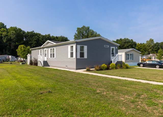 Property at 539 Harwood Ct #134, Eaton Rapids, MI 48827, 4 beds, 2 baths