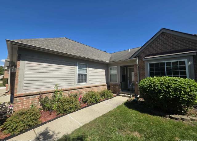 Property at 34341 Manor Run Cir, Sterling Heights, MI 48312, 2 beds, 2 baths