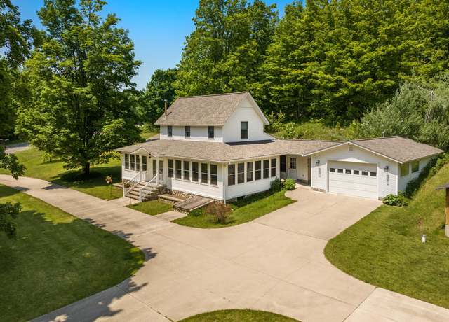 Property at 1740 Setterbo Rd, Suttons Bay, MI 49682, 2 beds, 3 baths