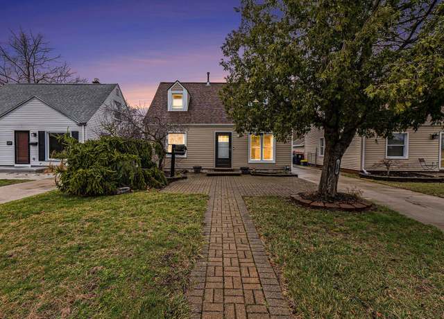 Property at 2217 E 10 Mile Rd, Royal Oak, MI 48067, 3 beds, 1 bath