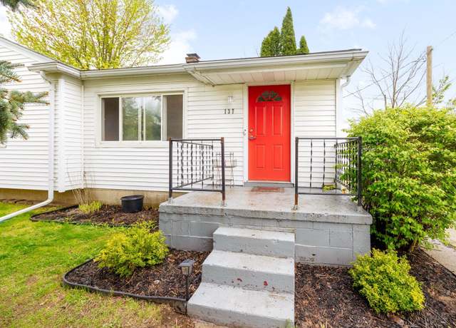 Property at 137 W Sheffield Ave, Pontiac, MI 48340, 3 beds, 1 bath