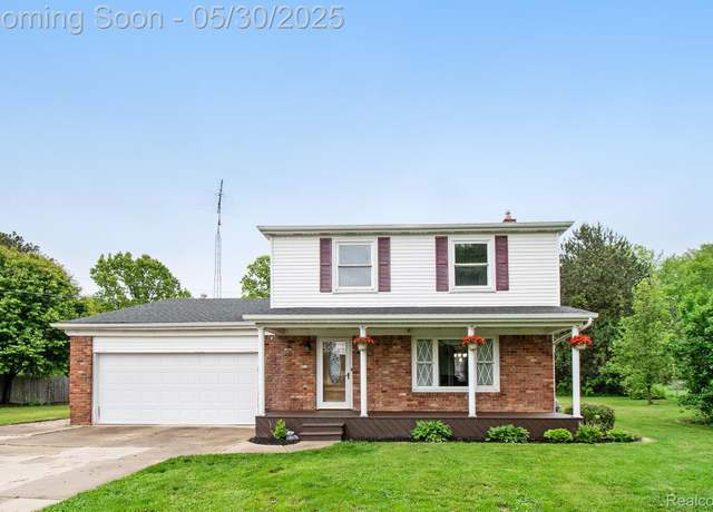 Property at 8425 Rondale Dr, Grand Blanc, MI 48439, 4 beds, 1.5 baths