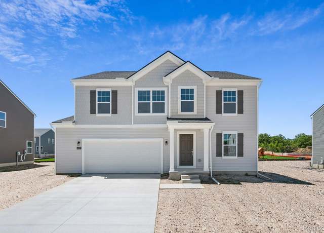Property at 54727 Heron Cir, Chesterfield, MI 48047, 4 beds, 2.5 baths