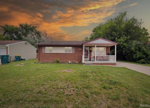 Property at 15447 Taft St, Westland, MI 48174, 3 beds, 1 bath