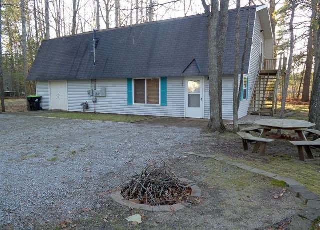 Property at 9887 W Higgins Lake Dr, Roscommon, MI 48653, 4 beds, 2 baths