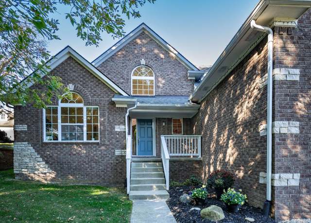 Property at 4594 Clifford Rd, Brighton, MI 48116, 4 beds, 3.5 baths
