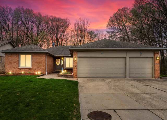 Property at 46369 Springhill Dr, Shelby Twp, MI 48317, 3 beds, 3 baths