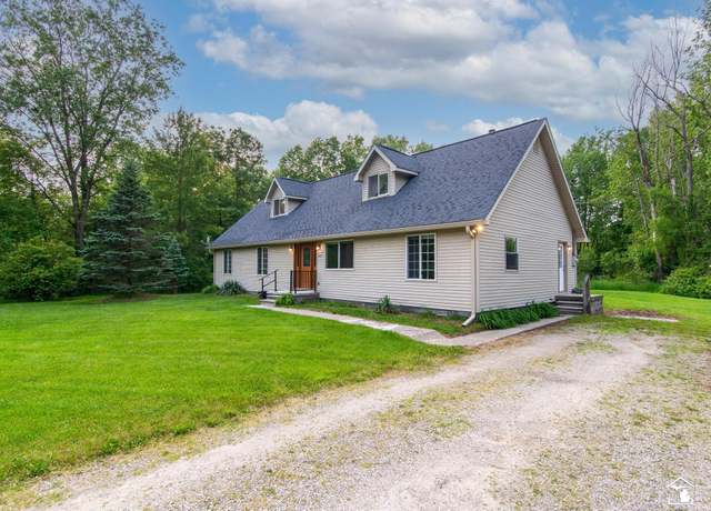 Property at 45510 Arkona Rd, Belleville, MI 48111, 6 beds, 3 baths