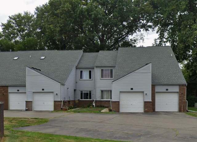 Property at 737 Claire Pointe Ct, St Clair Shores, MI 48081, 2 beds, 2.5 baths