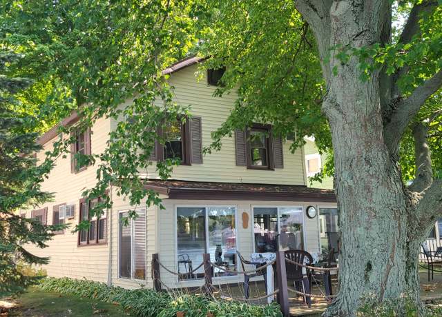 Property at 55682 Indian Lake Rd, Dowagiac, MI 49047, 4 beds, 2 baths