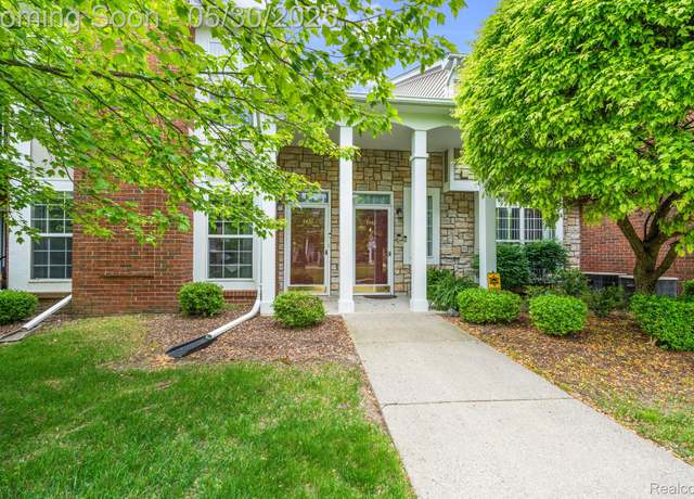 Property at 4436 Berkshire Dr #173, Sterling Heights, MI 48314, 2 beds, 2 baths