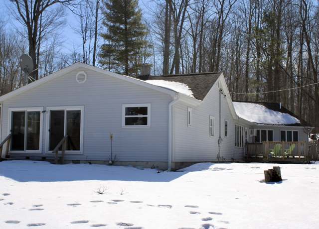 Property at 4340 E F 30, Mikado, MI 48745, 4 beds, 2 baths
