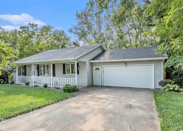 Property at 4760 Briarhill Dr, Portage, MI 49024, 3 beds, 2.5 baths