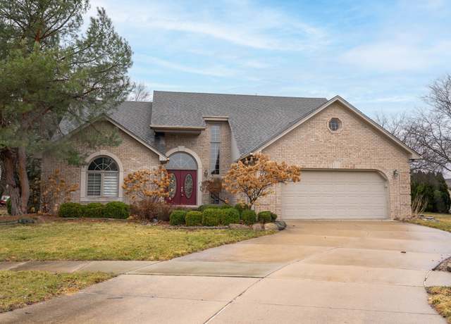 Property at 15845 Gardenia Ct, Macomb, MI 48042, 4 beds, 2.5 baths
