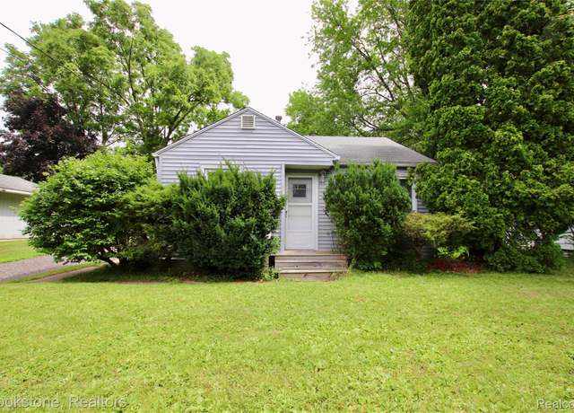 Property at 3128 Walton Ave, Flint, MI 48504, 2 beds, 1 bath