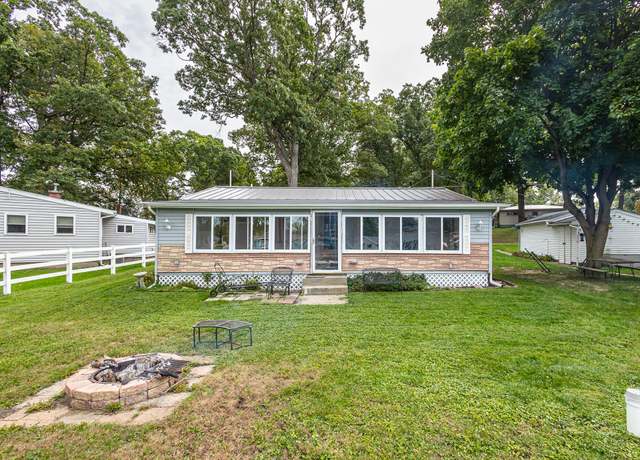 Property at 482 Swan Ln, Coldwater, MI 49036, 2 beds, 2 baths