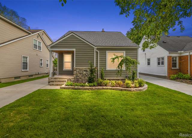 Property at 10541 Hart Ave, Huntington Woods, MI 48070, 4 beds, 2.5 baths