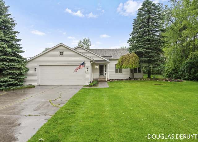 Property at 7470 Parmalee Rd, Middleville, MI 49333, 4 beds, 3 baths