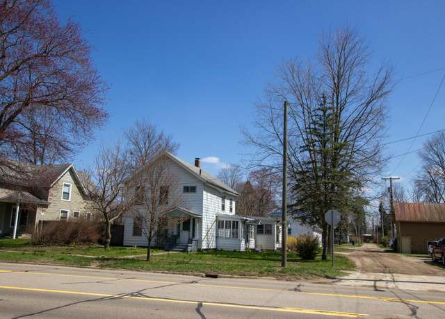 Property at 414 N Front St, Dowagiac, MI 49047, 4 beds, 3 baths