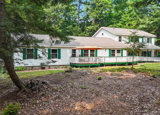 Property at 13057 N Cherrywood Ct, Leelanau Township, MI 49670, 3 beds, 2 baths