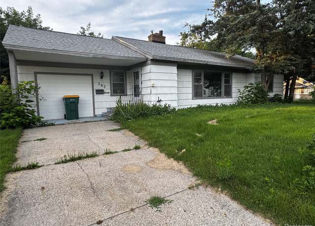 Property at 563 Walnut St, Mt Morris, MI 48458, 3 beds, 1 bath