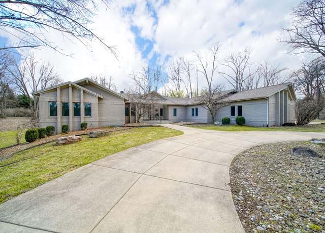 Property at 1727 Thornwood Rd, Jackson, MI 49203, 3 beds, 4.5 baths