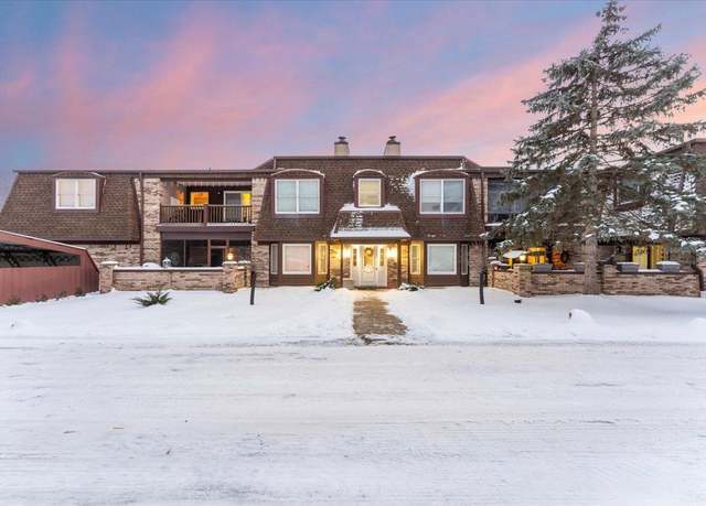 Property at 8533 Mathias Dr #35, Grosse Ile, MI 48138, 3 beds, 2 baths