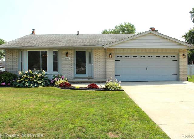 Property at 36677 6 Mile Rd, Livonia, MI 48152, 3 beds, 1.5 baths